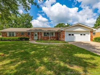 1521 Lariat Dr, Bartlesville, OK 74006