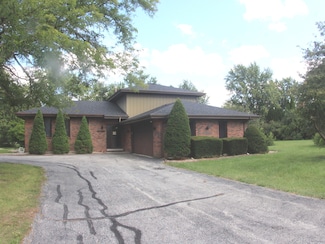 26509 S Woodlawn Ave, Crete, IL 60417