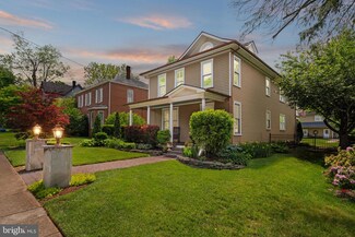 9306 West St, Manassas, VA 20110