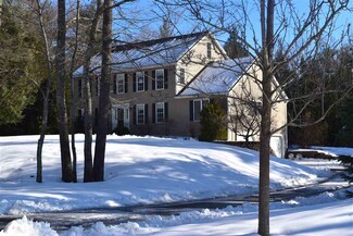 58 Godfrey Ln, Fremont, NH 03044