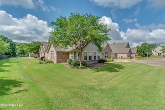502 Charmant Place, Ridgeland, MS 39157