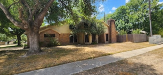 15902 Oak Mountain Dr, Houston, TX 77095