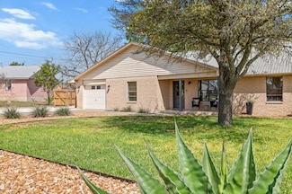 116 Henrietta Ct, Fredericksburg, TX 78624