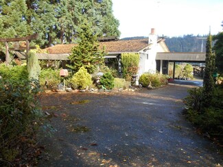 363 E Birnie Slough Rd, Cathlamet, WA 98612