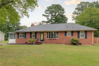 8301 Hood Dr, Richmond, VA 23227