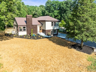 939 Mckellar Dr, Tullahoma, TN 37388
