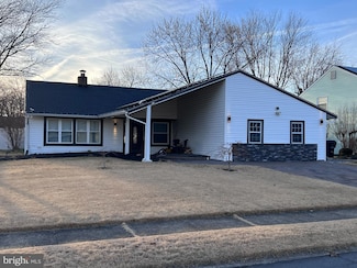 132 Arbor Meadow Dr, Sicklerville, NJ 08081
