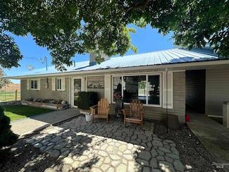 431 Jacobsen Gulch Rd, Ontario, OR 97914