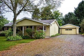 4 Dover Dr, Cranberry Township, PA 16066