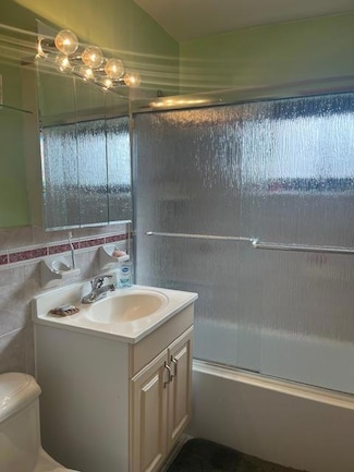 87-15 204th St Unit B22, Hollis, NY 11423