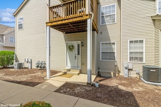 2029 Frantum Rd, Sycamore, IL 60178