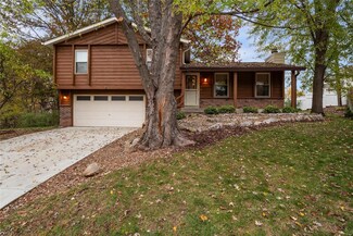108 Whispering Oaks Dr, Saint Charles, MO 63304