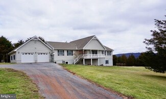 112 Monument Dr, Paw Paw, WV 25434