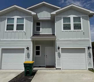 1001 Mclaren Cir, Fort Walton Beach, FL 32547