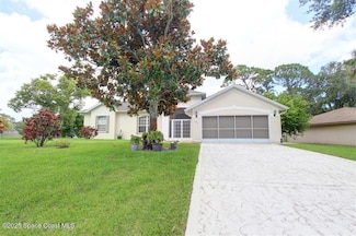 467 Sauders Rd SE, Palm Bay, FL 32909