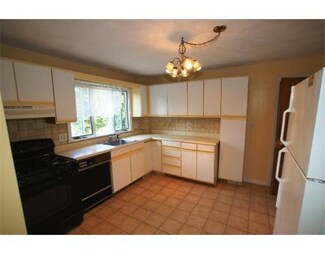 41 Playstead Rd Unit 41A, Malden, MA 02148