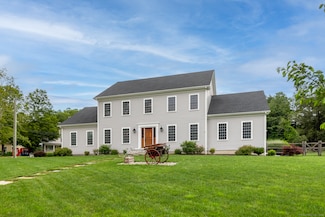 81 Chalybes Rd W, Roxbury, CT 06783