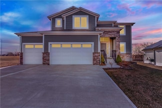1240 Estates Dr, Warrensburg, MO 64093