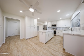 9833 E Watford Way, Sun Lakes, AZ 85248