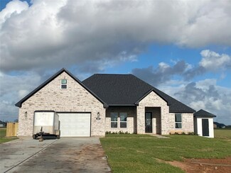608 Longhorn Trail, Angleton, TX 77515
