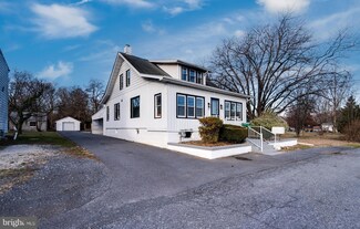 123 Diamond Dr, Hamburg, PA 19526