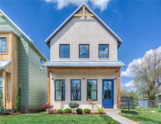 719 W Main St, Edmond, OK 73003