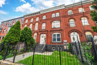 57 N 7th St, Newark, NJ 07107