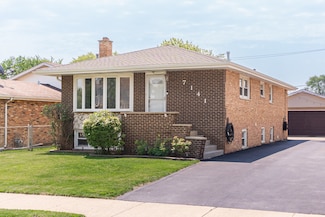7141 W 72nd St, Chicago, IL 60638