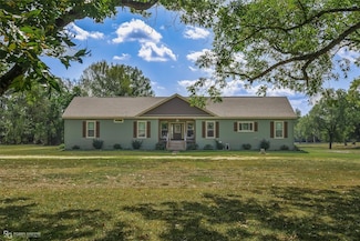 10147 Ferry Lake Rd, Oil City, LA 71061