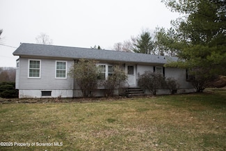 49 Bates Rd, Honesdale, PA 18431