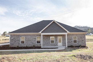 651 Allen Michael Ln, Bowling Green, KY 42101