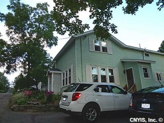 302 South St, Fayetteville, NY 13066