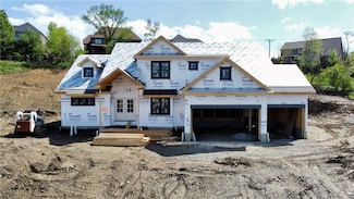 1065 Skyline Dr, Canonsburg, PA 15317