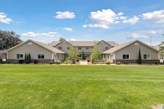 1513 Creek Meadows Dr NW, Coon Rapids, MN 55433