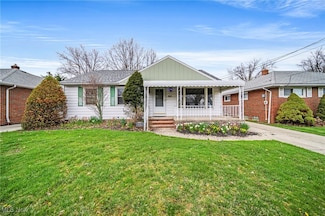 976 Bryn Mawr Ave, Wickliffe, OH 44092