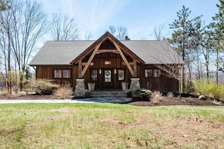 2149 Old Horton Bay Rd, Boyne City, MI 49712