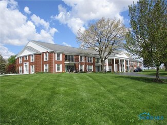 425 W Ridge Dr Unit U1, Fostoria, OH 44830
