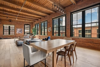 49 Melcher St Unit 502, Boston, MA 02210