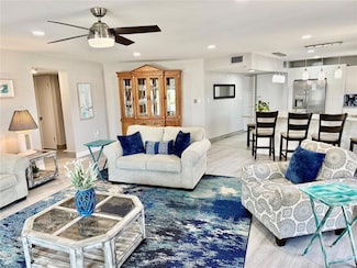 7003 Sunset Way Unit 8, Saint Pete Beach, FL 33706