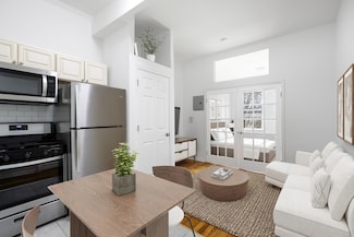 804 Macon St Unit 4-B, Brooklyn, NY 11233