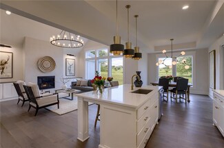 2600 W 179th St, Overland Park, KS 66085