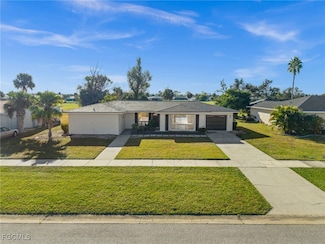 33 Golfview Place, Rotonda West, FL 33947