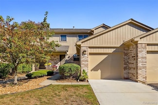 41600 Janet Dr, Clinton Township, MI 48038