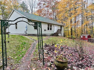 46 North Rd, Gilmanton Iron Works, NH 03837