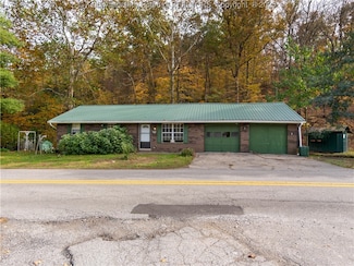 1931 Bills Creek Rd, Winfield, WV 25213