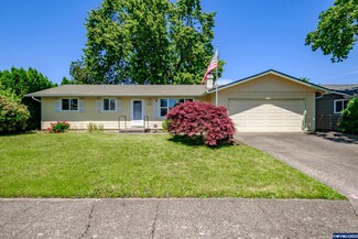 4769 Charmalee Ct NE, Salem, OR 97305