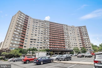 5340 Holmes Run Pkwy Unit 614, Alexandria, VA 22304