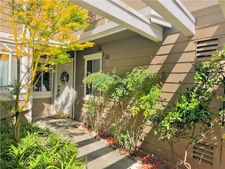 208 Santa Rosa Ct Unit 208, Laguna Beach, CA 92651