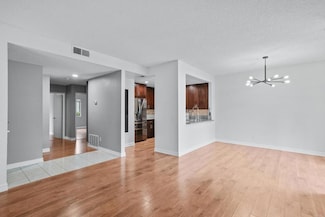 992 Lupine Hills Dr Unit 98, Vista, CA 92081