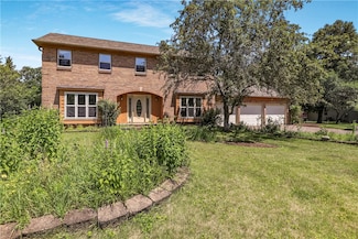 6720 S Shore Dr, Altoona, WI 54720